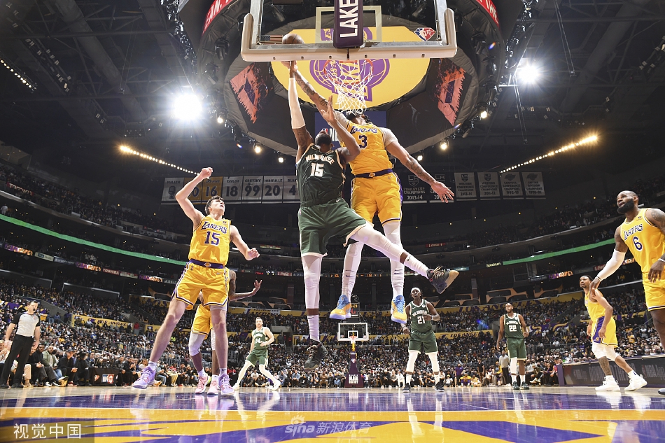 [NBA]雄鹿131-116湖人 字母哥44分力压詹皇