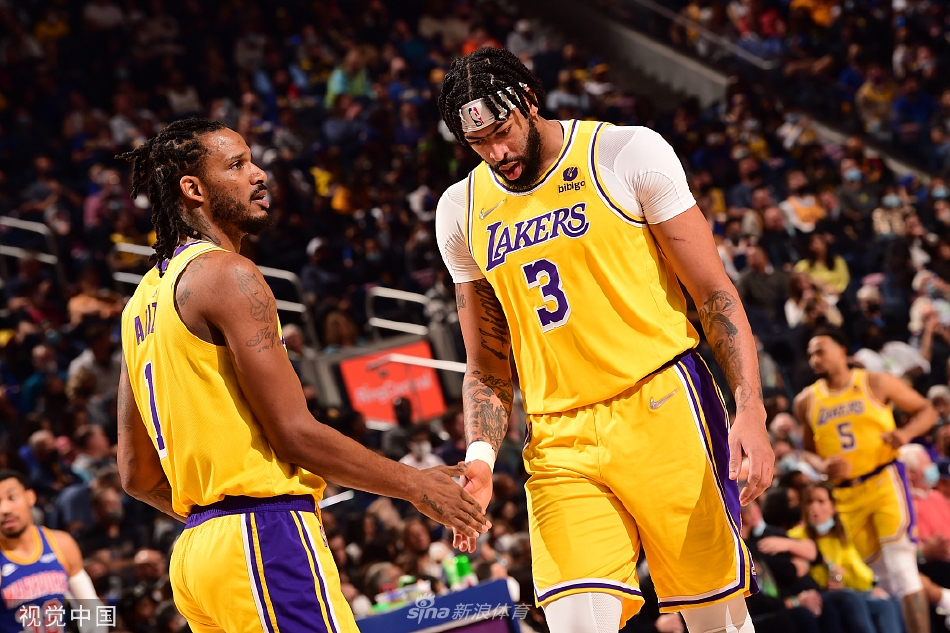 [NBA]湖人115-117勇士 老詹空砍26+15