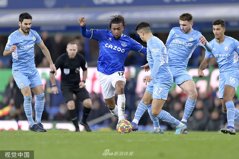 [英超]曼城1-0小胜埃弗顿 福登破门