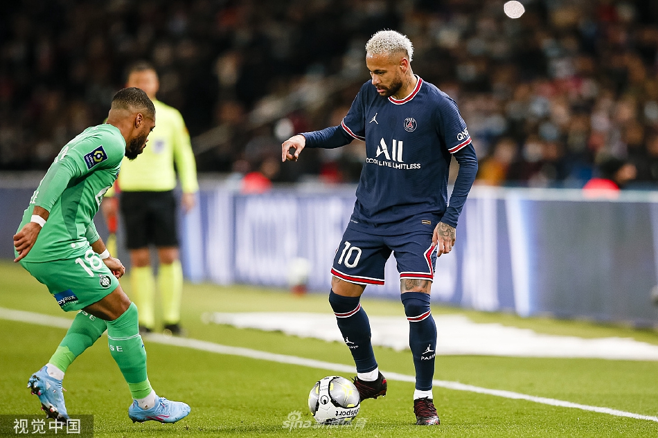 [法甲]巴黎3-1圣埃蒂安 梅西两度助攻姆巴佩破门