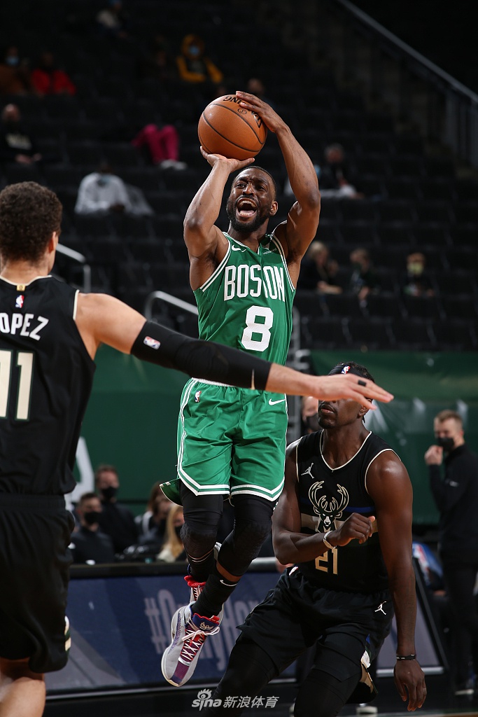 [NBA常规赛]凯尔特人122-114雄鹿