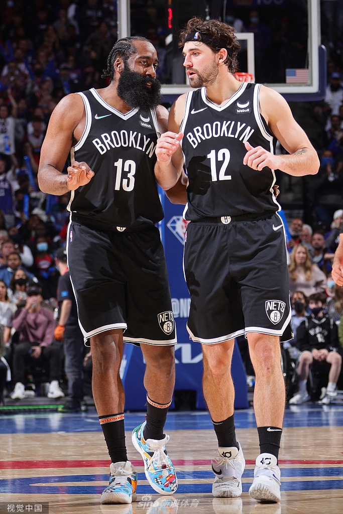 [NBA常规赛]杜兰特三双 篮网114-109费城76人