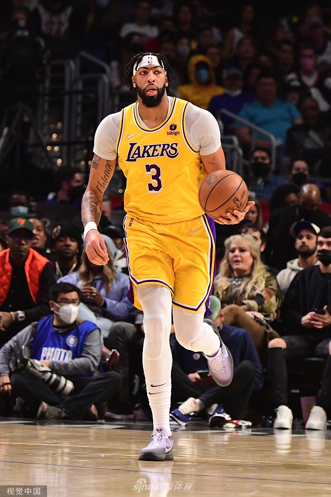 [NBA]湖人110-111快船 浓眉30分失绝杀