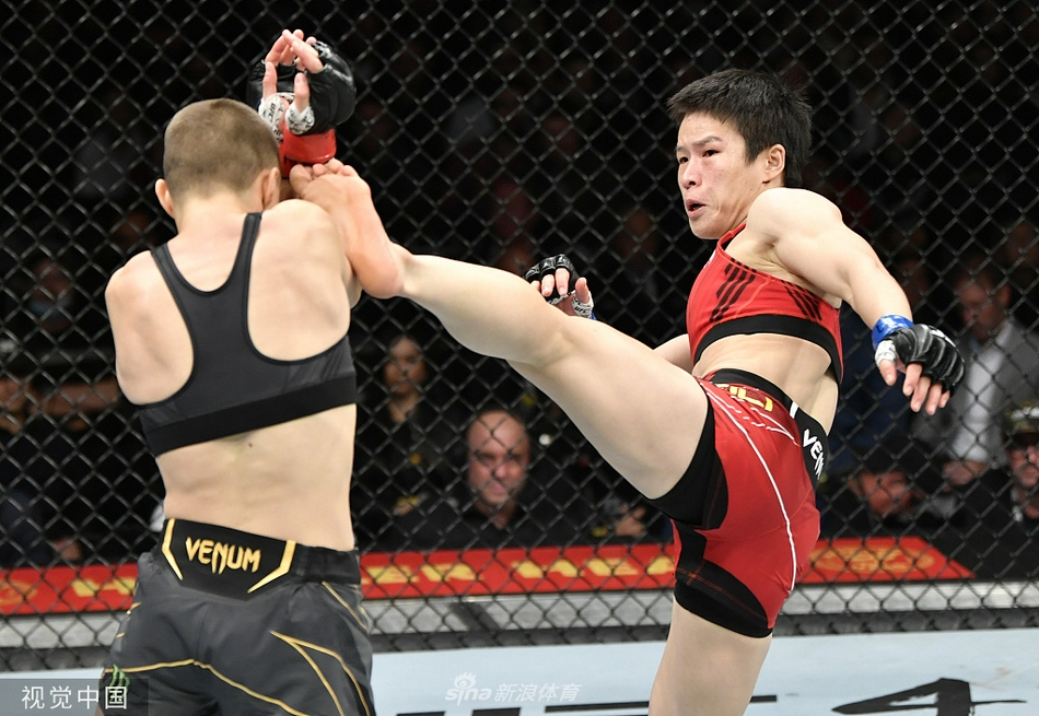 张伟丽二番战憾负罗斯 无缘金腰带