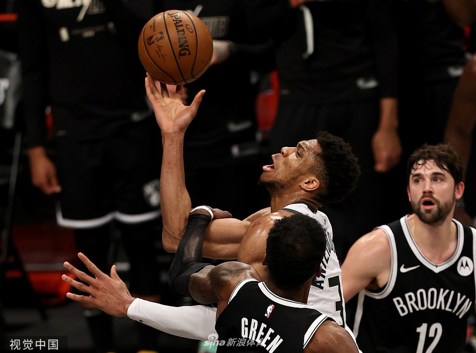 [NBA季后赛]雄鹿加时113-111篮网 KD空砍48分