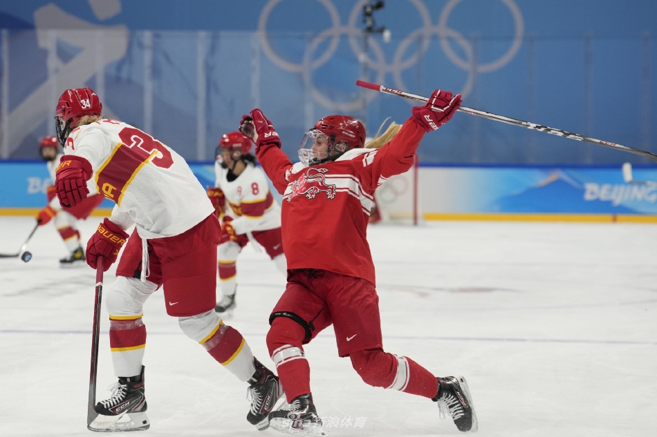 [女子冰球]新浪直击丹麦1-3中国
