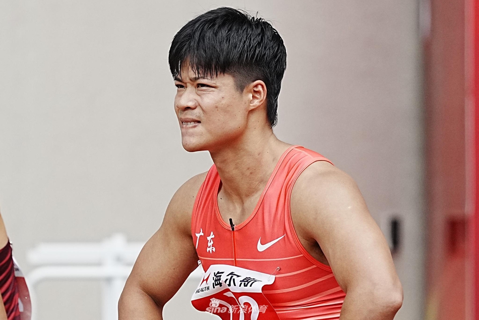 田径奥运会选拔赛开赛 苏炳添表情搞怪