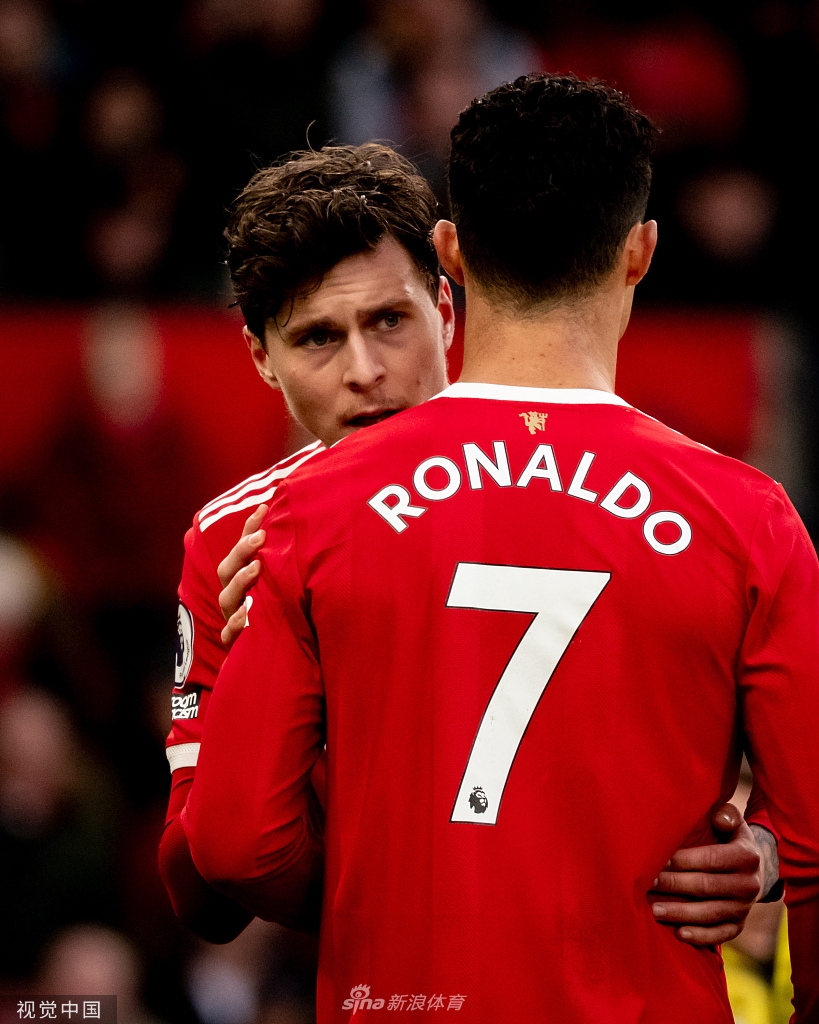 [英超]曼联主场0-0沃特福德 C罗中柱+进球无效