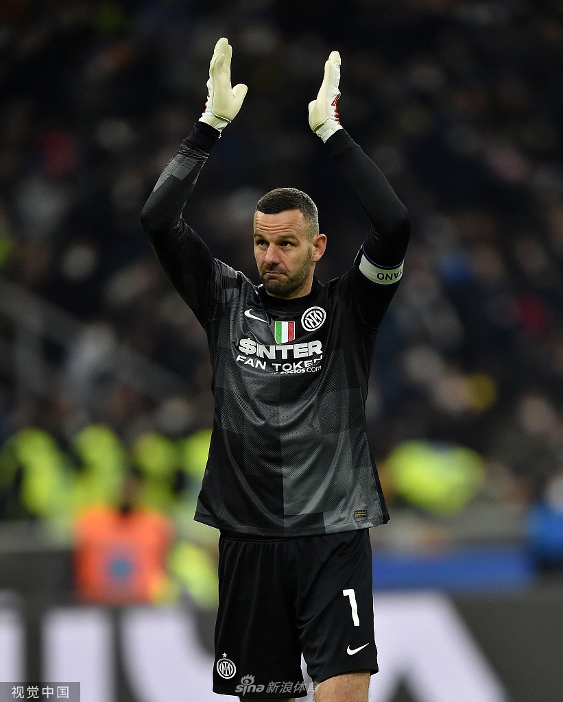 [意甲]劳塔罗戴帽 国际米兰5-0萨勒尼塔纳