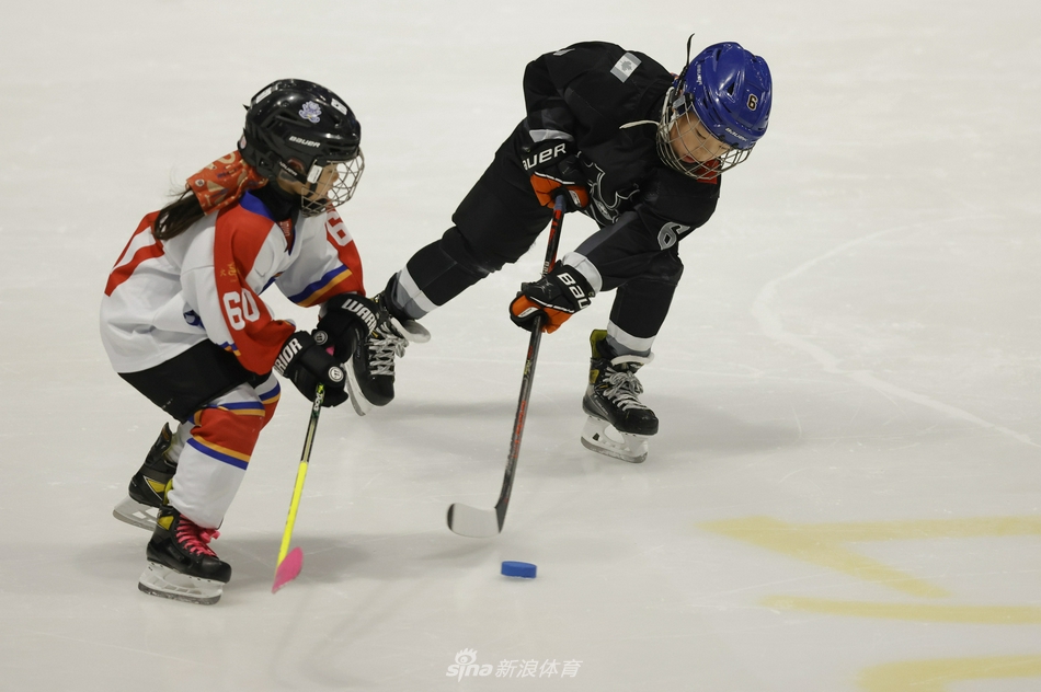 北京市青少年冰球俱乐部联赛亮点多