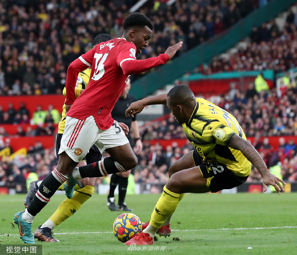 [英超]曼联主场0-0沃特福德 C罗中柱+进球无效