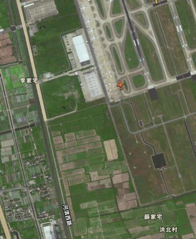 飞机压哨抵达上海