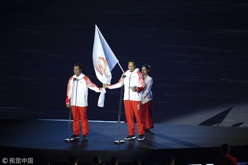 雅加达亚运会开幕式盛大举行