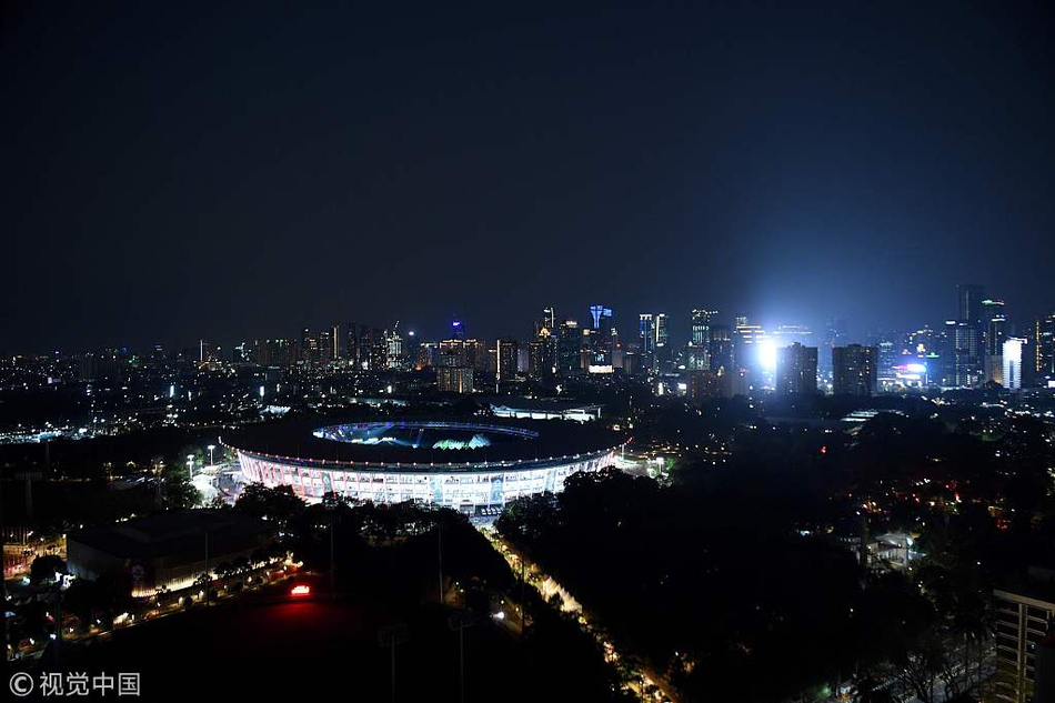 雅加达亚运会开幕式盛大举行