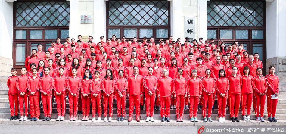 亚锦赛中国田径队动员会:李玲发言 巩立姣领誓