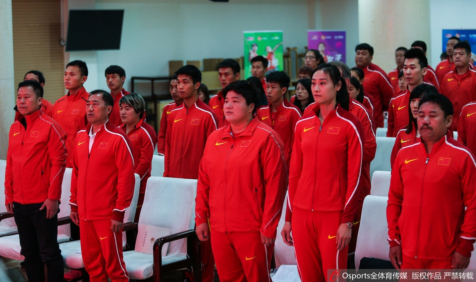 亚锦赛中国田径队动员会:李玲发言 巩立姣领誓