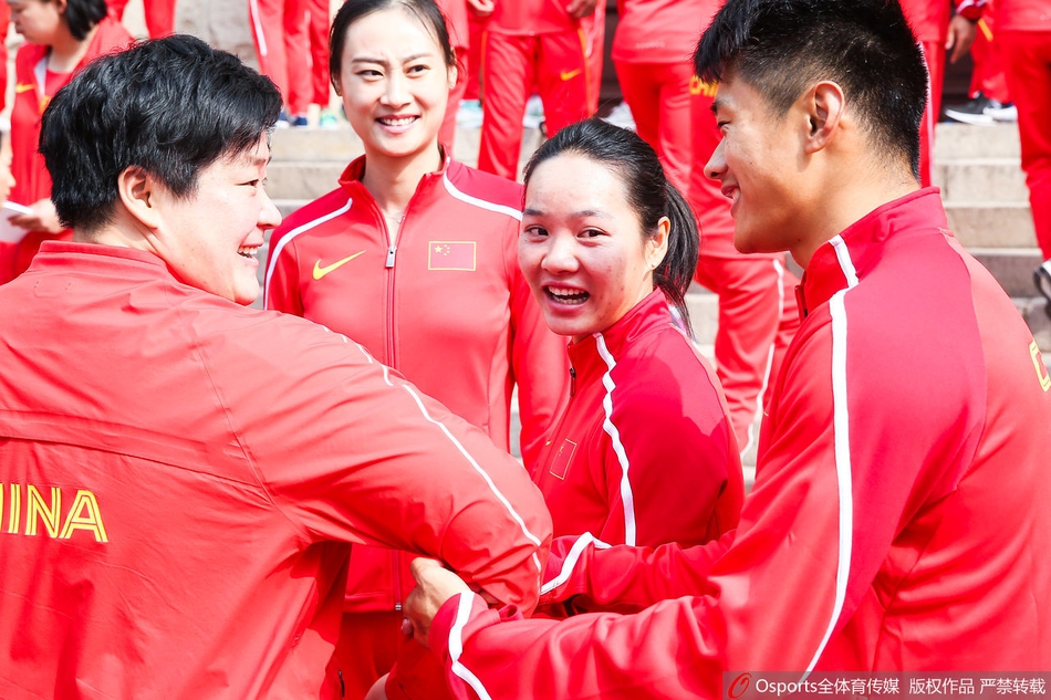 亚锦赛中国田径队动员会:李玲发言 巩立姣领誓