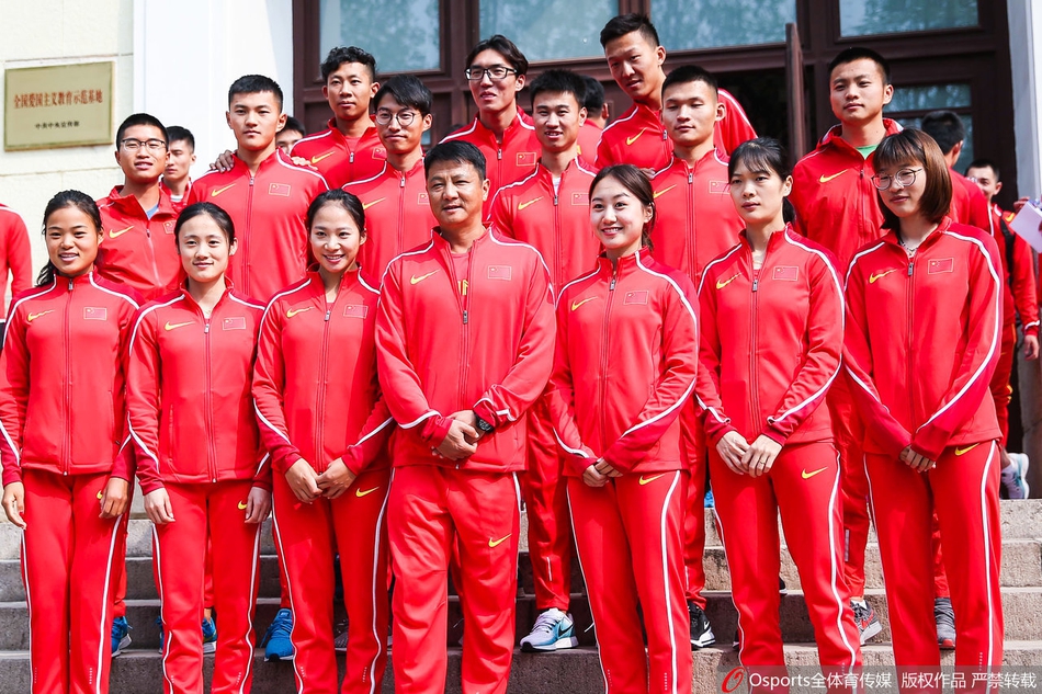 亚锦赛中国田径队动员会:李玲发言 巩立姣领誓