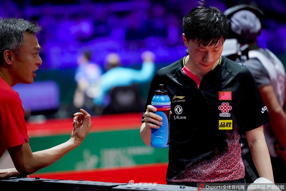 世乒赛男单1/16决赛:马龙4-1萨姆索诺夫