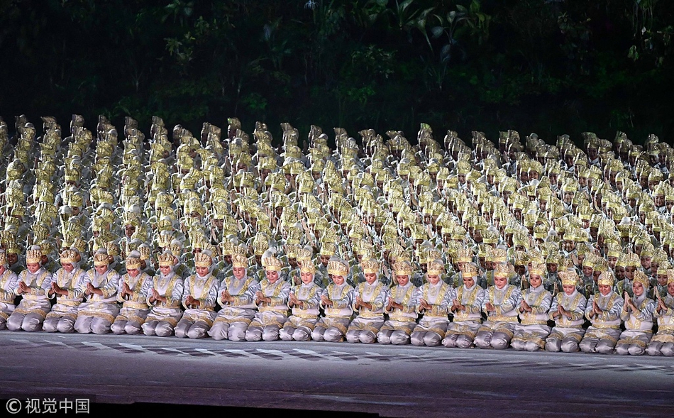 雅加达亚运会开幕式盛大举行