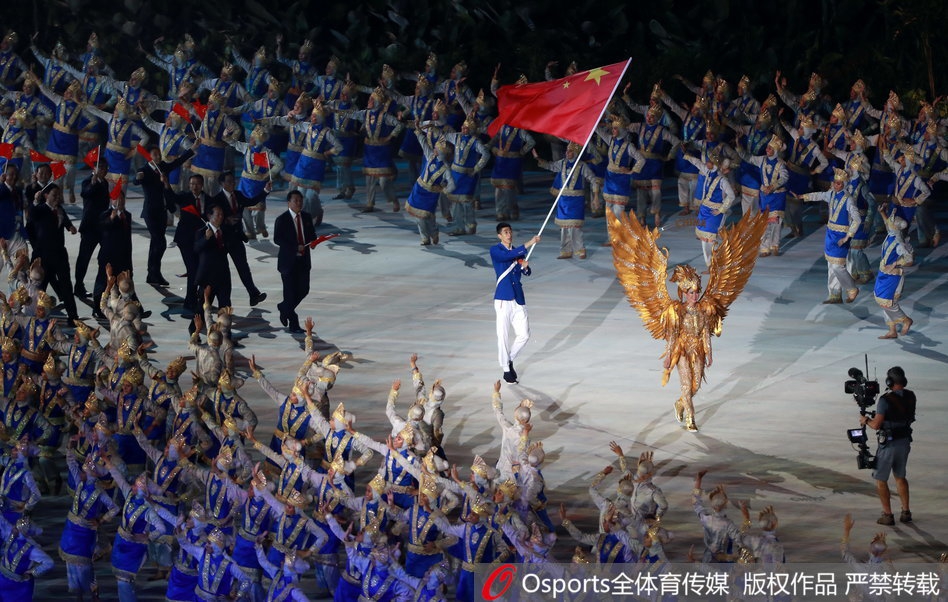 亚运会开幕式中国代表团入场