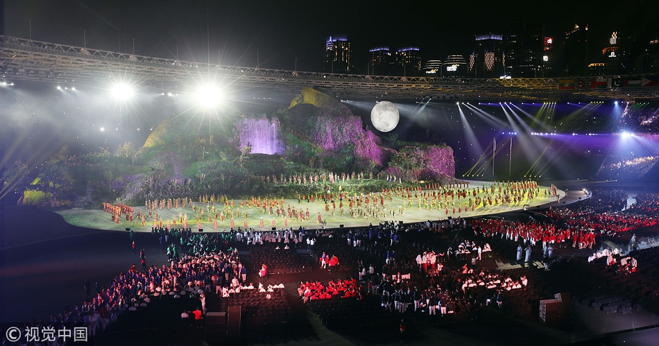 雅加达亚运会开幕式盛大举行
