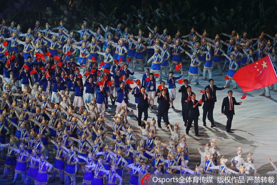 亚运会开幕式中国代表团入场