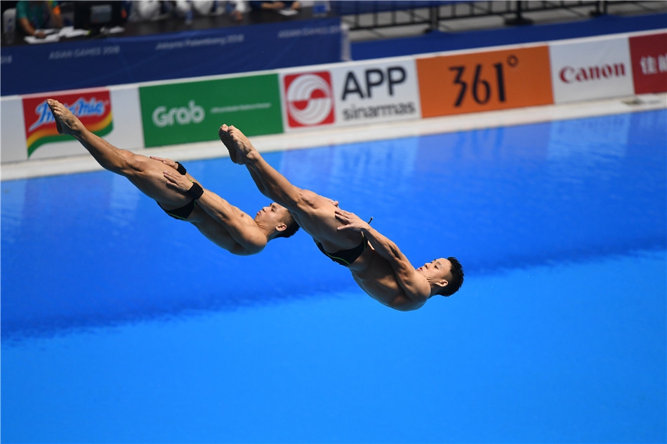 新浪直击亚运男子3米板赛况