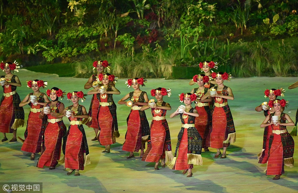 雅加达亚运会开幕式盛大举行