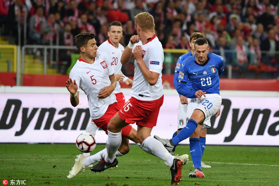 贝尔纳德斯基射门被封堵