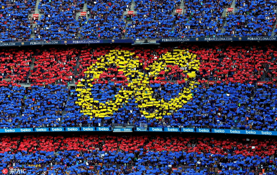 诺坎普致敬伊涅斯塔