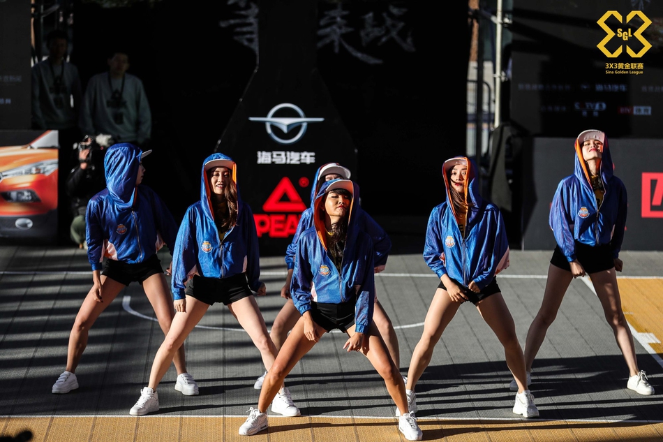 啦啦队宝贝激情热舞