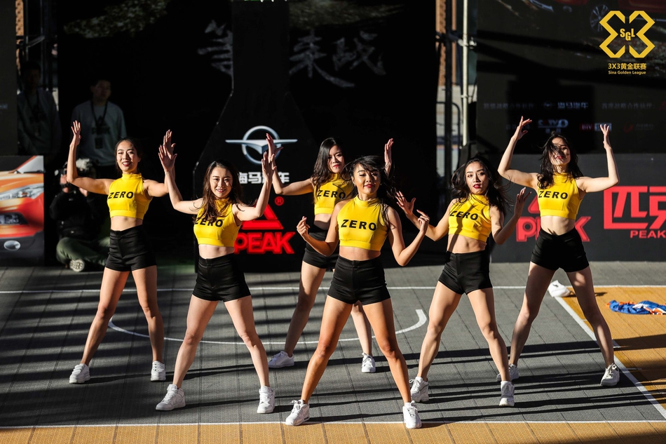 啦啦队宝贝激情热舞