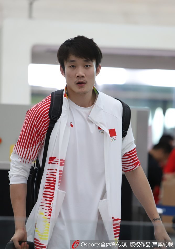 中国男篮红队出征雅加达