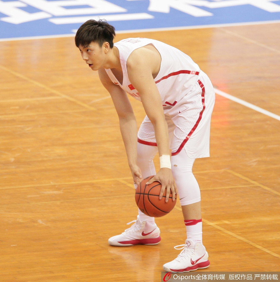 斯杯：中国男篮蓝队VS芬兰