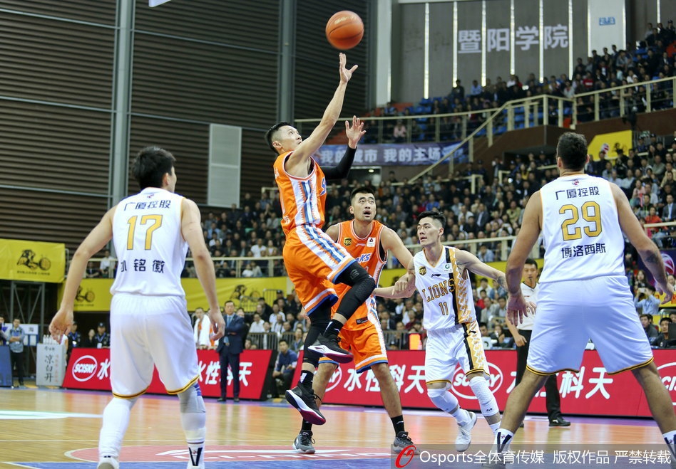 CBA第2轮:广厦108-92上海