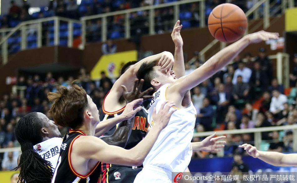CBA第3轮:广厦116-95同曦
