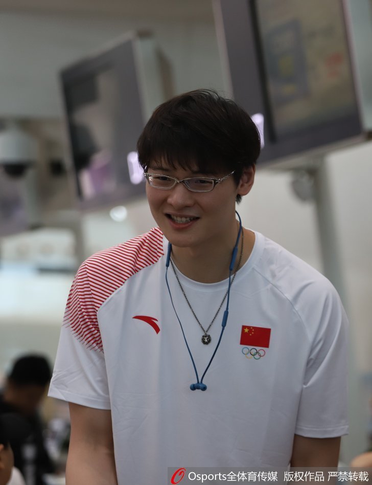 中国男篮红队出征雅加达