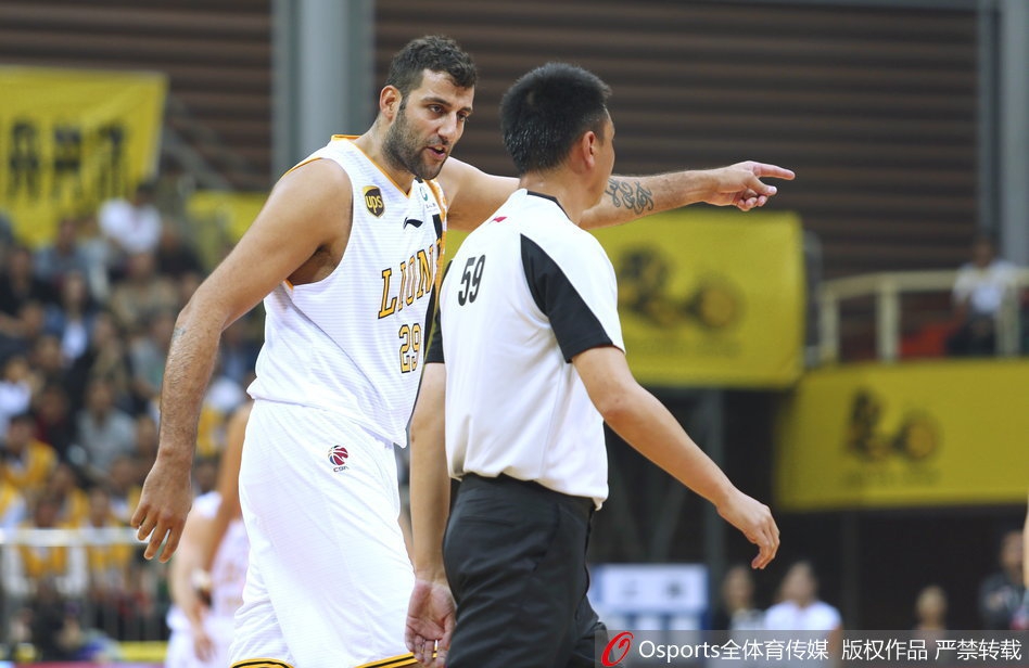 CBA第2轮:广厦108-92上海