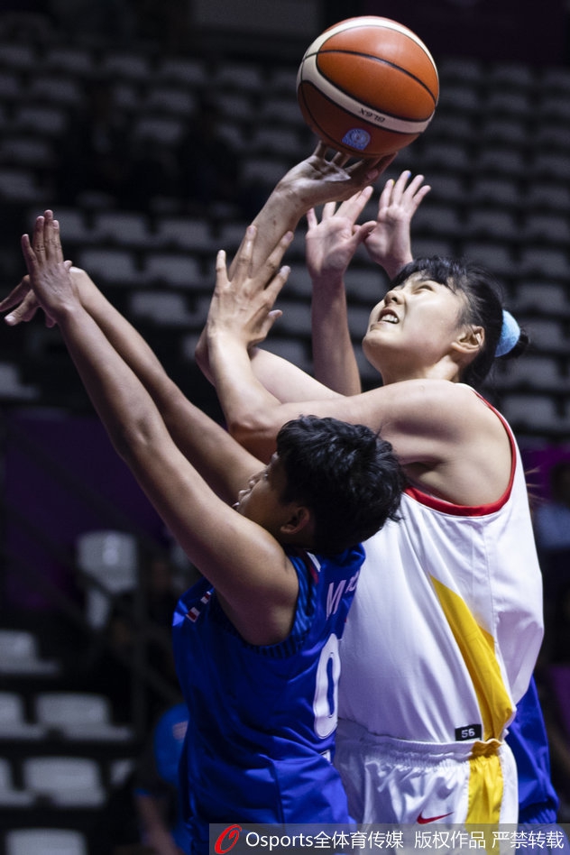 亚运女篮小组赛中国110-42泰国