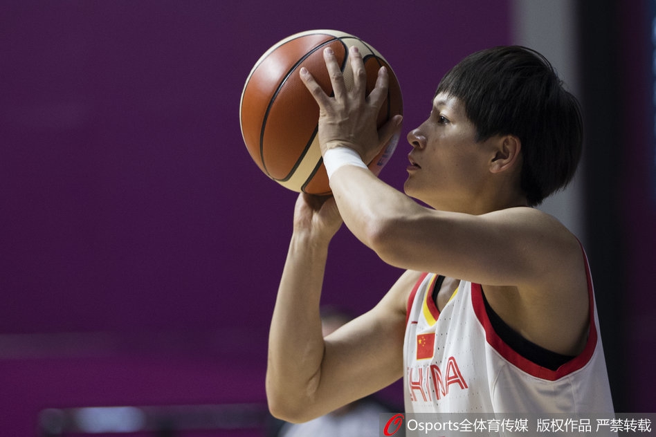 亚运女篮小组赛中国110-42泰国