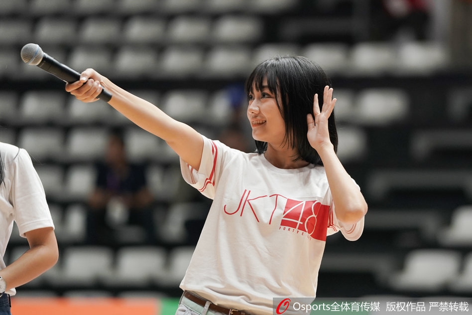 印尼女团JKT48助阵亚运会篮球