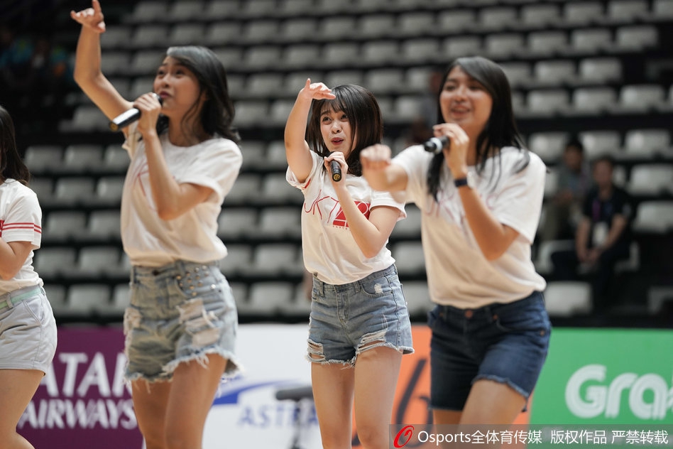 印尼女团JKT48助阵亚运会篮球