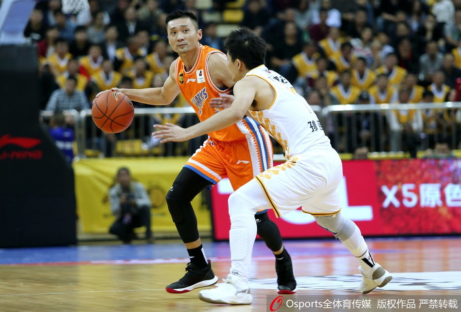 CBA第2轮:广厦108-92上海