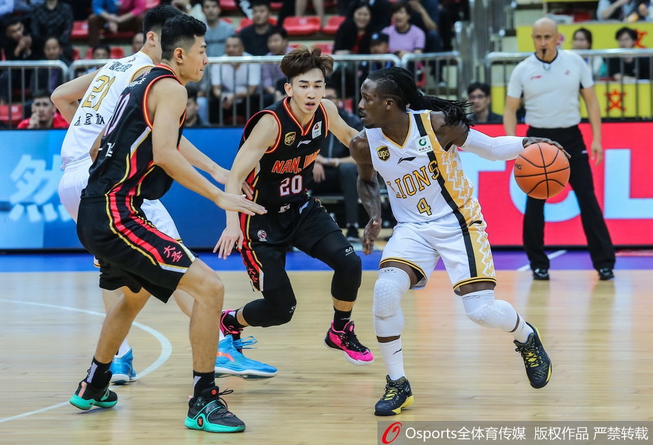 CBA第3轮:广厦116-95同曦