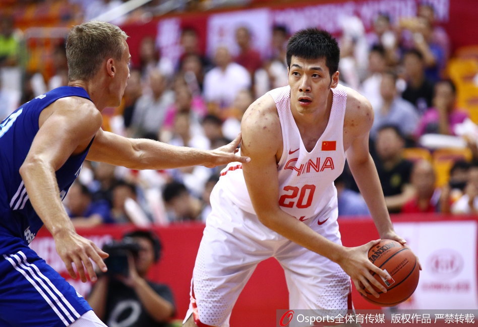 斯杯：中国男篮蓝队VS芬兰