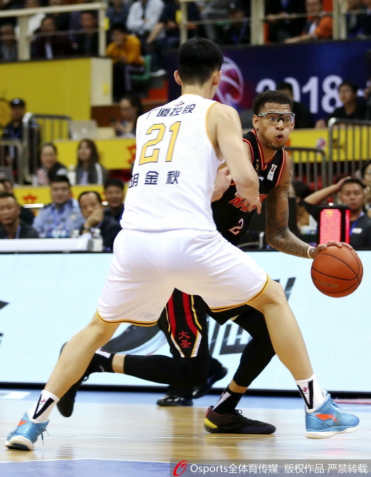 CBA第3轮:广厦116-95同曦