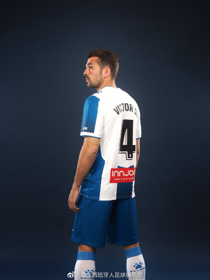 西人发布新赛季球衣显示武磊地位