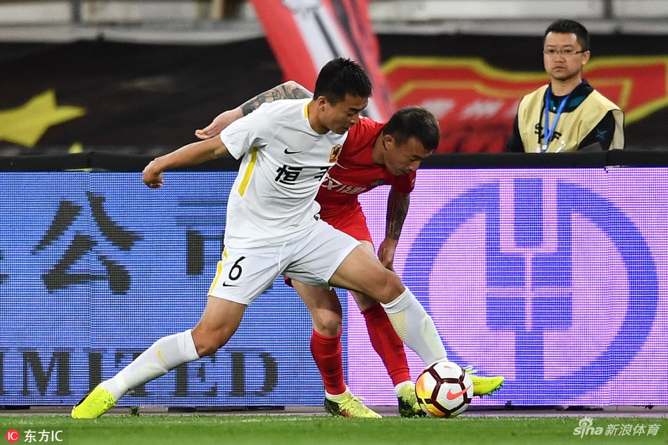 范云龙拼抢王永珀