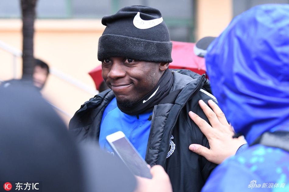 穆谢奎面带笑意